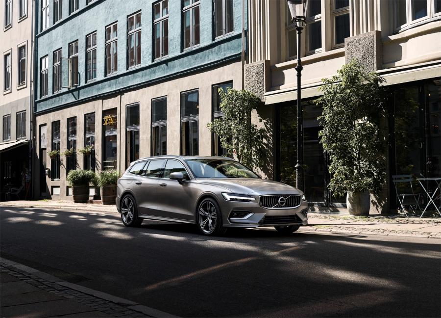  Volvo V60 T6 Inscription 2018 года  (WW) (фото 32 из 53)